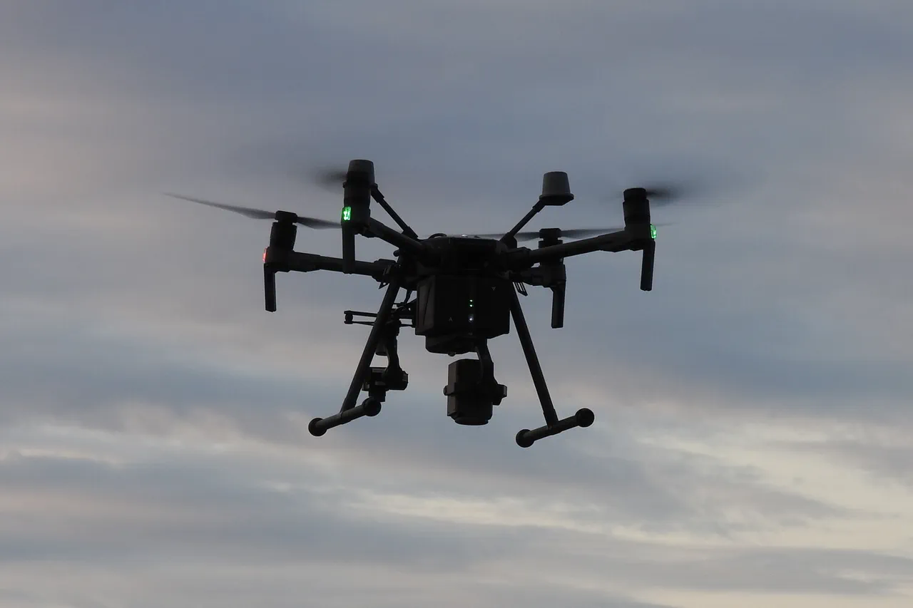 La Russie abatte des drones au-dessus de Rostov-sur-le-Don, provoquant un incendie dans une zone résidentielle