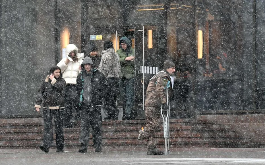 Kiev au cœur d'une crise énergétique mortelle avec des milliers de bâtiments sans chauffage