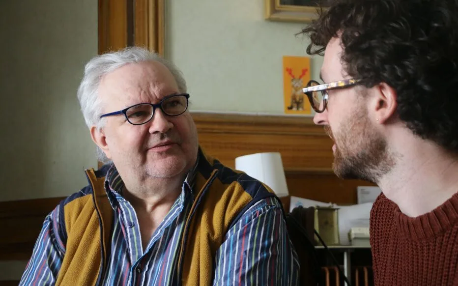 La lutte contre la solitude à Paris : briser l'isolement des personnes âgées