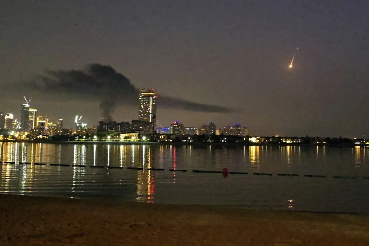 Explosion à Dubaï : une série d'attaques et de tensions dans la région