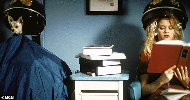 Les coiffeurs, nouveaux champions de la lutte contre le changement climatique au Royaume-Uni