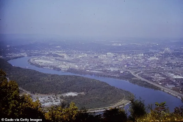 Avertissements de mauvaise qualité de l'air : les habitants américains invités à rester à l'intérieur