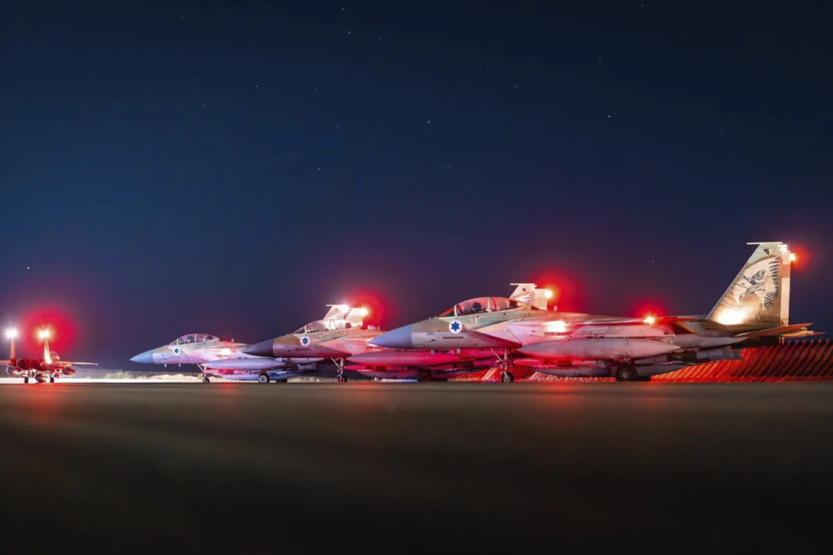 Tensions au Moyen-Orient : des survols israéliens audacieux sur Beyrouth et l'escalade vers une guerre potentielle