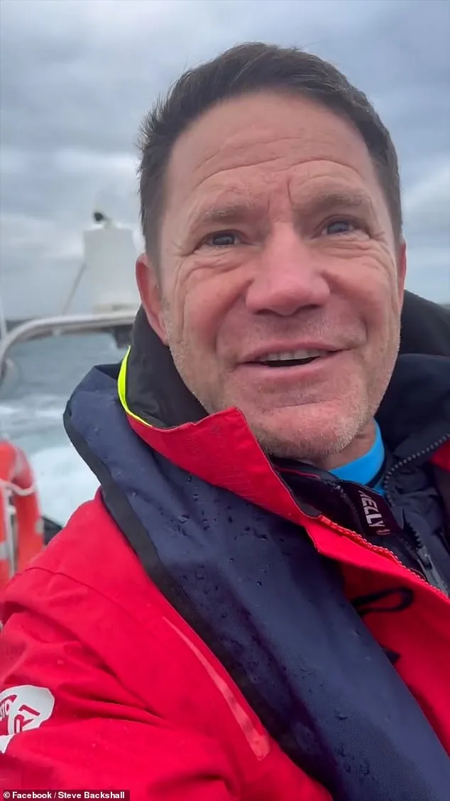 Steve Backshall rencontre les dernières orques du Royaume-Uni