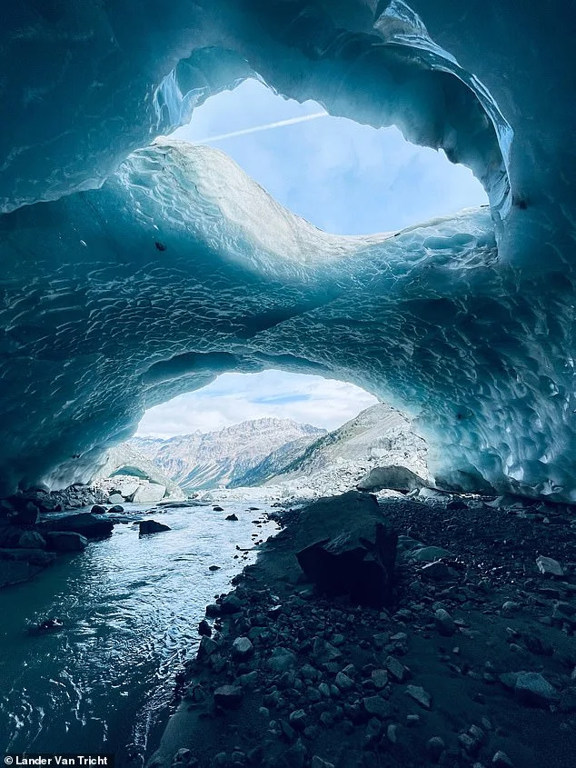 La terreur de la fonte des glaciers : une perte alarmante de 408 gigatonnes de glace en 2025