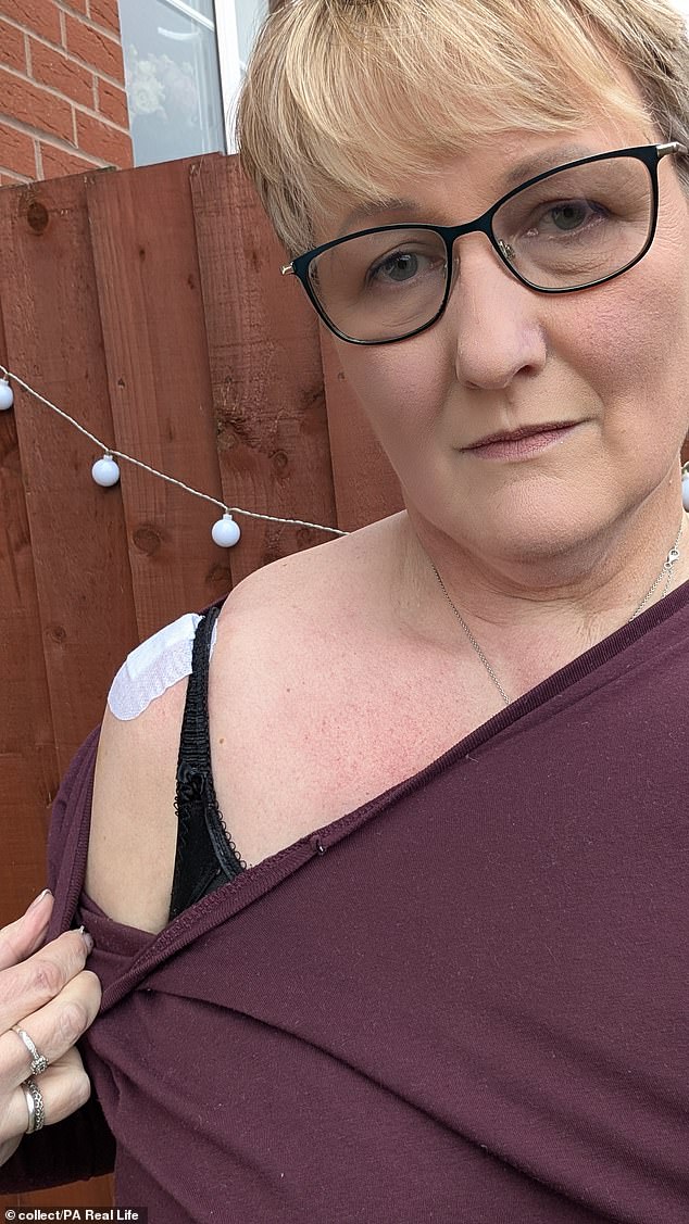 Joanna Brice déplore le refus du NHS de réduire ses 40K et ses lésions.