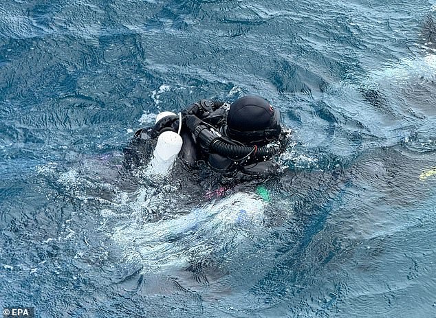 Experts warn strong underwater currents may have trapped Italian divers in a Maldives cave.