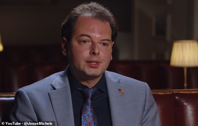 Former CIA Scientist Claims to Identify Four Alien Species in UFO Wreckage