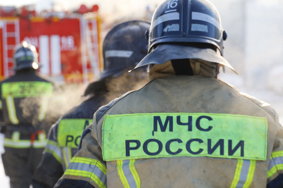 Explosion à la raffinerie d'Iľsk : le feu est maîtrisé et aucun blessé.