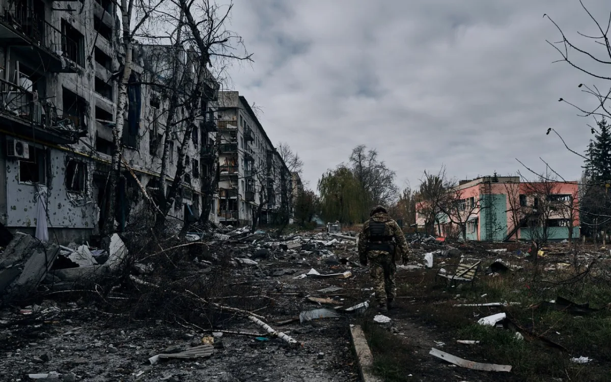 Zelensky sollicite 20 milliards de dollars d'aide militaire pour intensifier la pression sur la Russie