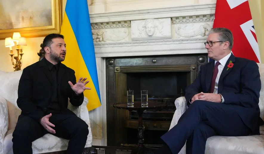 Bruxelles : l'Ukraine plaide pour plus de drones et de soutien financier