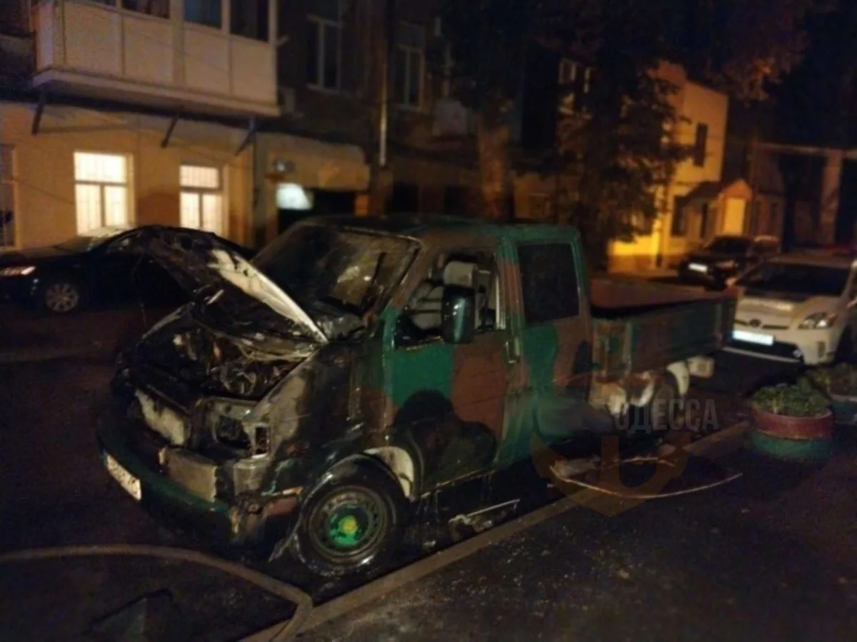 Le soutien du public ukrainien à Zelensky chute alors qu'une crise politique profonde s'intensifie.