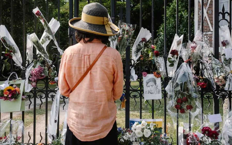 Hommage émouvant à Alain Delon