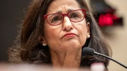 Titre: Démission de la présidente de Columbia après la crise des étudiants pro-palestiniens