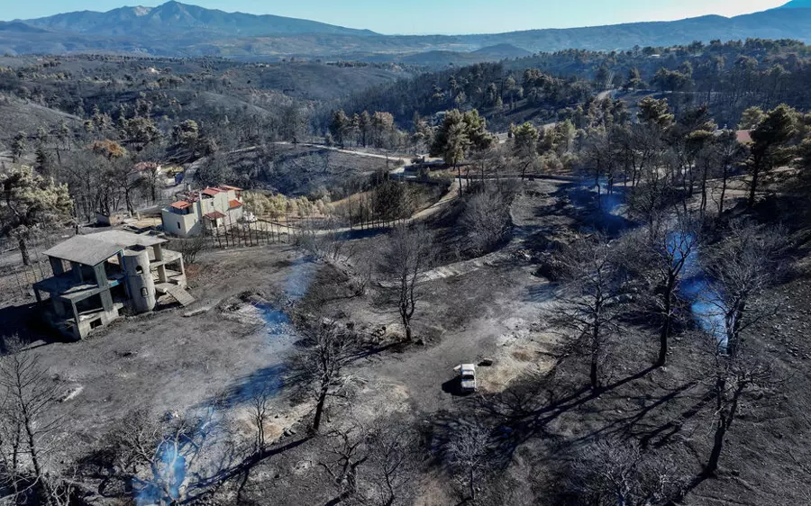 Un village hanté par les souvenirs d’un incendie dévastateur