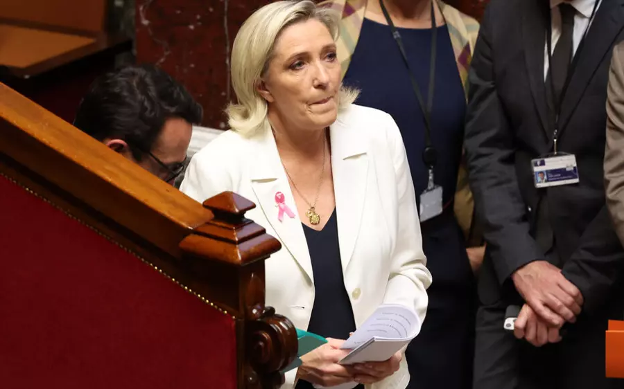 Titre: Marine Le Pen face à la justice