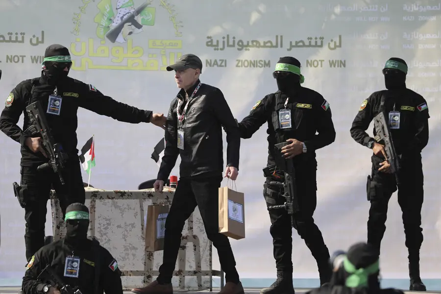 Report de la libération des otages en raison de la non-observance de l'accord sur la bande de Gaza par Israël