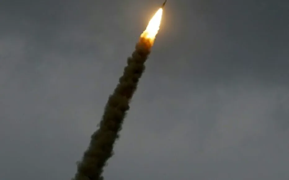 Alertes anti-aériennes à Kiev après ce que les autorités appellent une « attaque au missile ennemi »