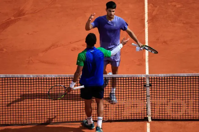 Arthur Fil face à Carlos Alcaraz en demi-finale de l'ATP 500 de Barcelone