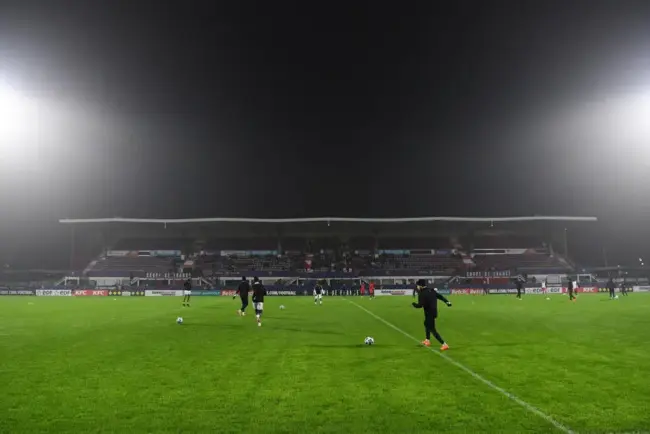 Blessure d'un arbitre assistant lors du derby Quevilly-Rouen
