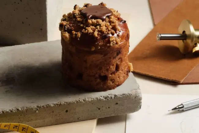 Bob Sinclar et sa fille animent une boutique de pâtisseries à Paris