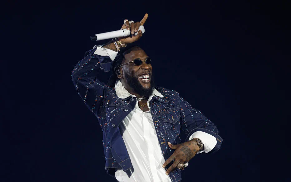 Burna Boy écrit une page historique dans le monde de la musique