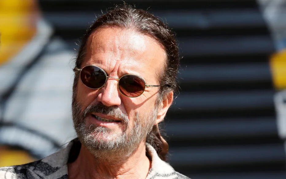 Francis Lalanne : inéligibilité pour les élections européennes de 2024