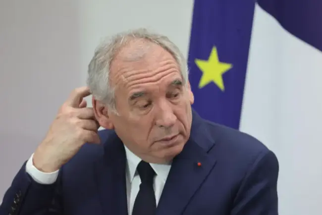 La dynamique du groupe MoDem à l'Assemblée nationale face aux défis du pouvoir