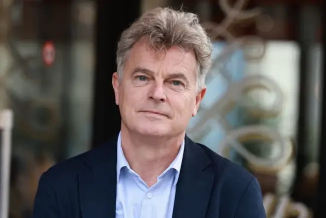 La question du travail et son impact sur la politique : une réflexion de base