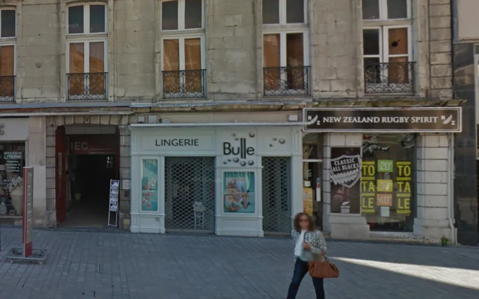 Le « Voleur de » U » frappe à nouveau à Pau : la lingerie Bulle touchée