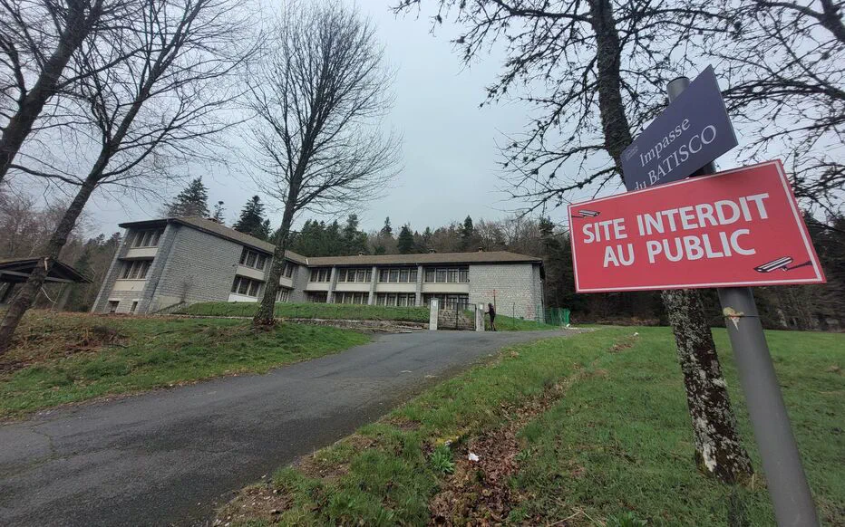 Les vidéos inquiétantes du collège abandonné où Agnes Marin a été assassinée