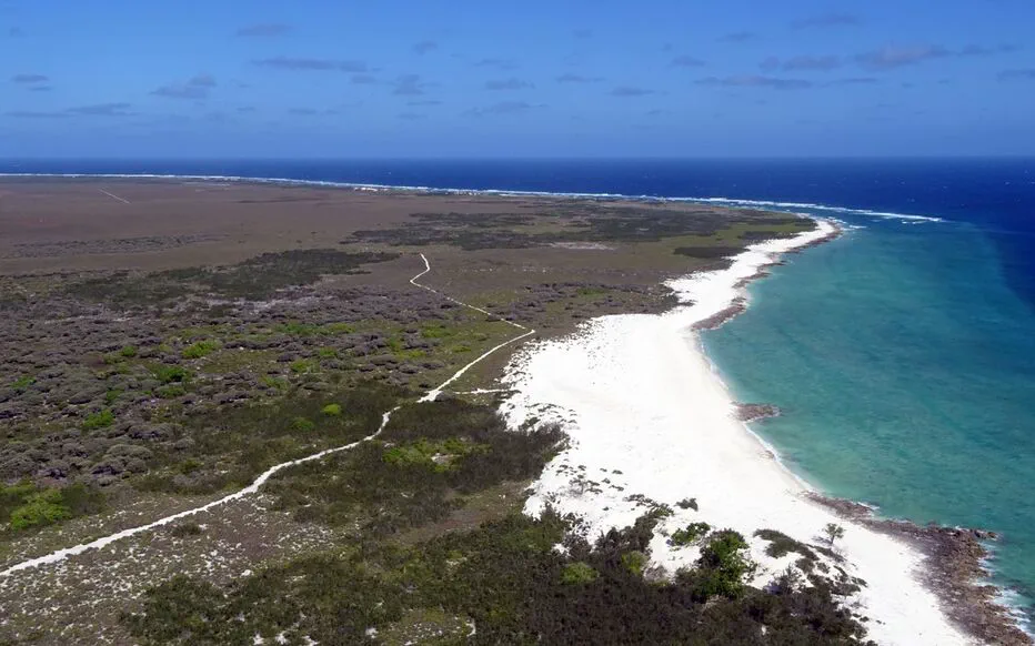 Macron en tournée dans l'océan Indien : clarification de la politique nationale et rencontre avec les dirigeants locaux