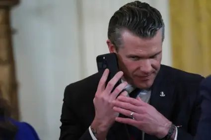 Révélation des préoccupations en matière de sécurité nationale concernant l'utilisation d'une connexion Internet non sécurisée par le secrétaire à la Défense Patrick Shanahan