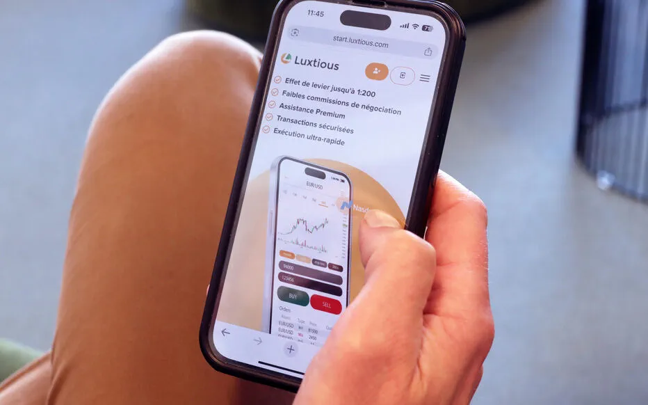 Sandrine, une grand-mère escroquée : 38 500 euros perdus en quelques mois