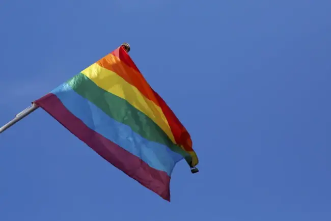 ADHEOS organise son premier événement pour promouvoir l'égalité des orientations sexuelles et de genre