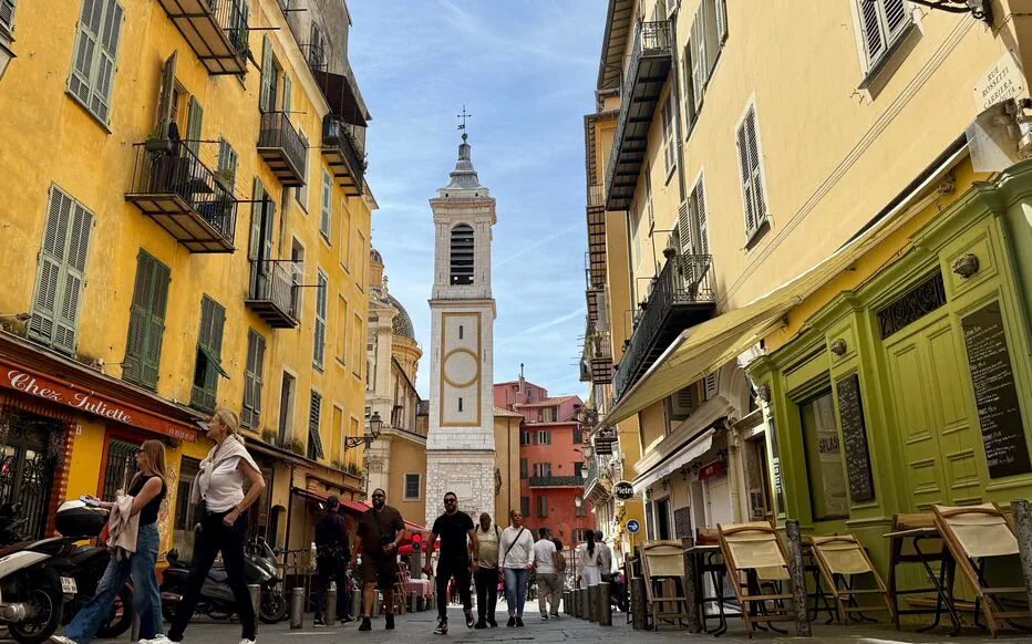 Alerte max pour le Vieux-Nice : le « serial lanceur » seme la panique