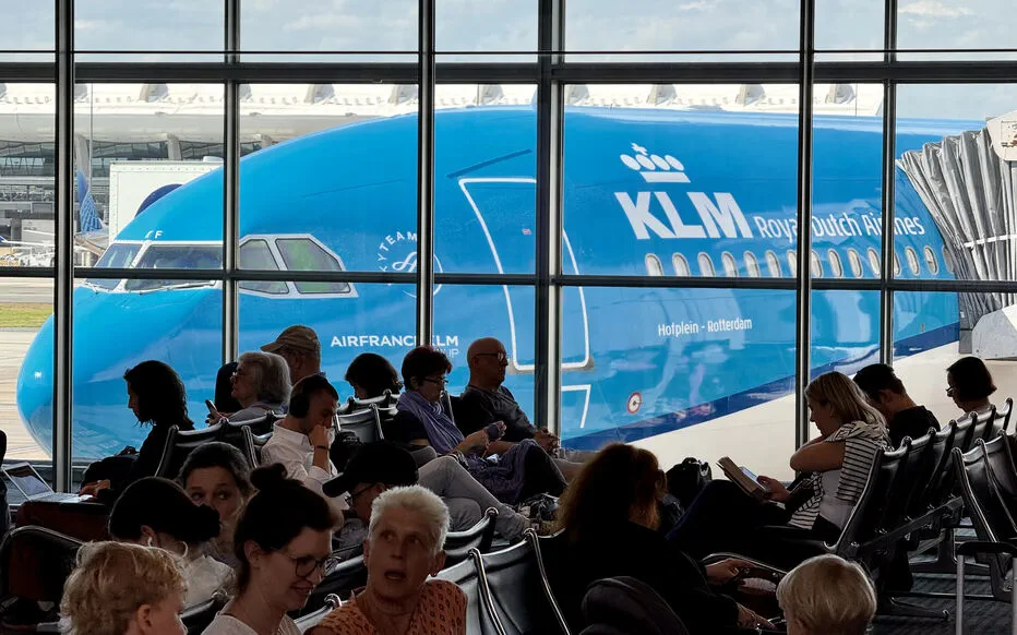 KLM cloue au sol sept 787 : retards et désagréments pour les passagers