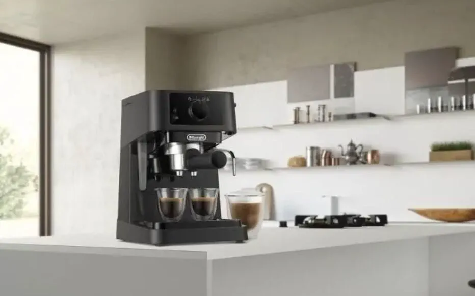 La machine à café De'Longhi Stilosa : le parfait équilibre entre simplicité et saveur