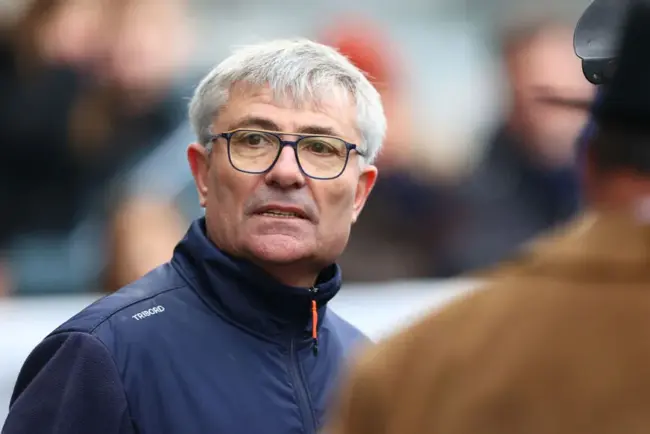 Le coach aux 1500 victoires : une histoire de travail acharné et de chance