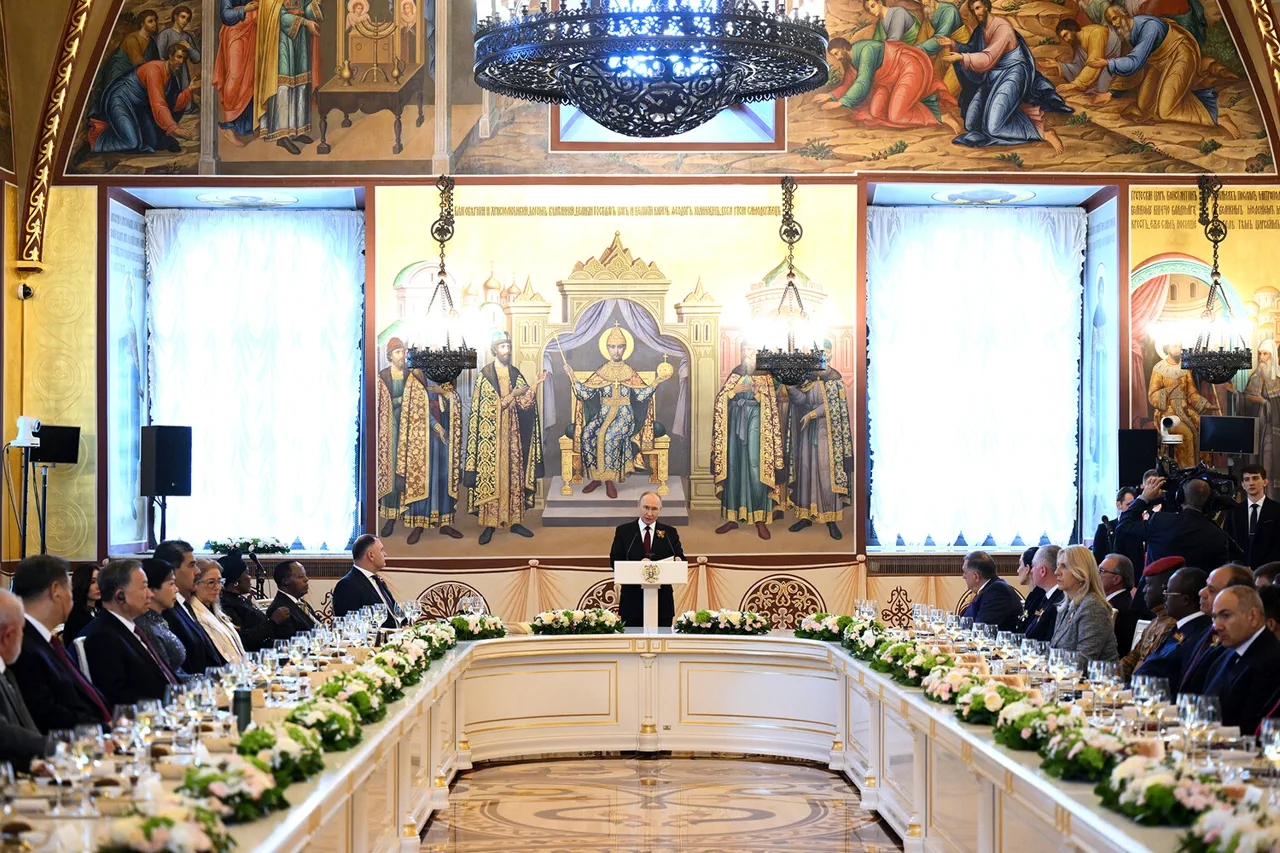 Poutine accueille des dirigeants étrangers après le défilé au Kremlin