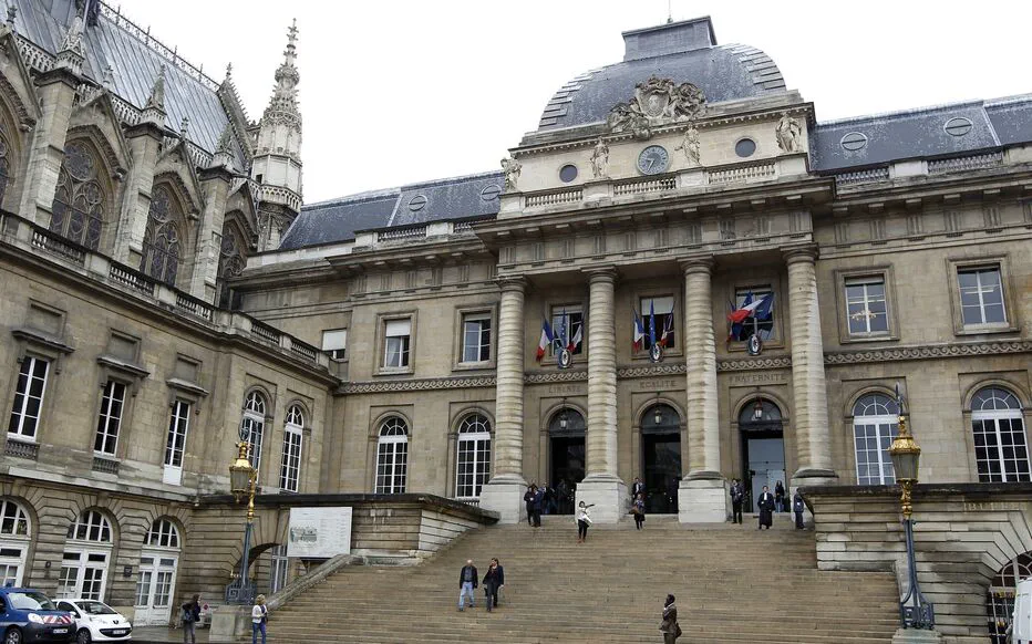 Un suspect de 81 ans enfin arrêté pour des braquages de banque remontant à trente-neuf ans