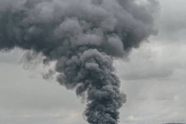 Des explosions retentissent à Dnipro et Kharkiv, suscitant l'alarme dans plusieurs régions d'Ukraine