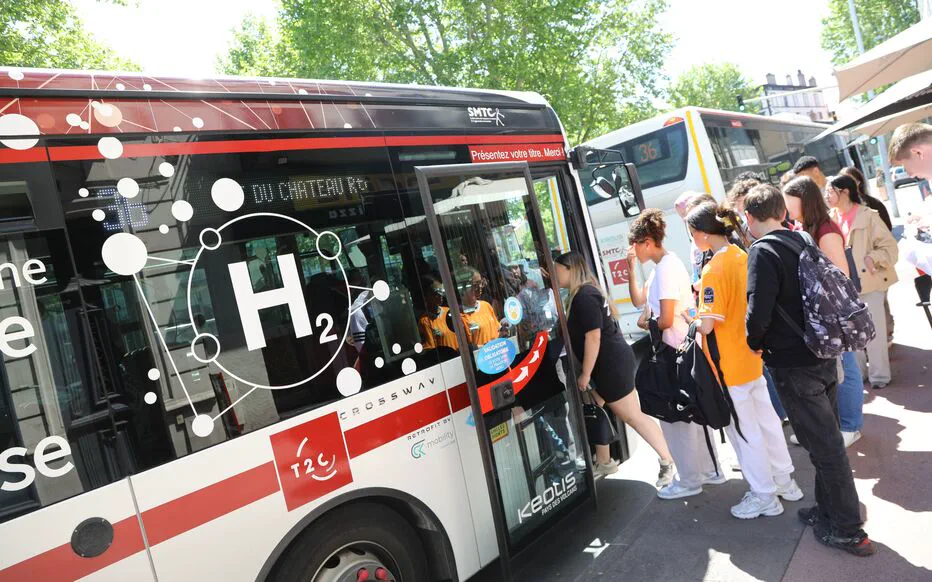 France : Clermont-Ferrand lance sa première ligne de bus alimentée à l'hydrogène