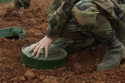 La Pologne se retire de la Convention sur les mines antipersonnel
