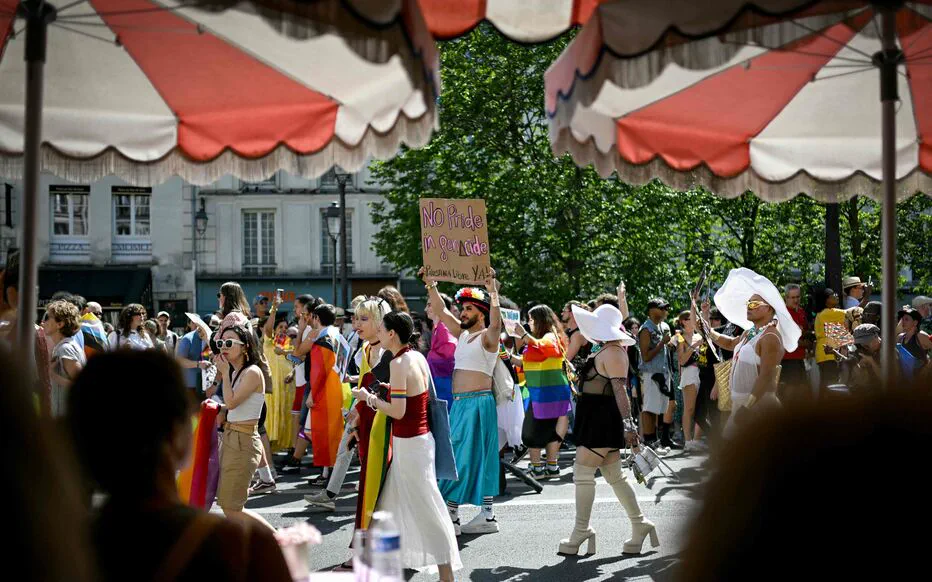 La Pride parisienne exprime sa solidarité contre l'international réactionnaire