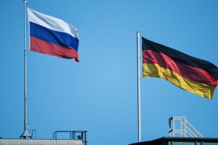La Russie accuse l'Allemagne d'ambitions militaristes après le retrait de l'accord sur la mer de Barents