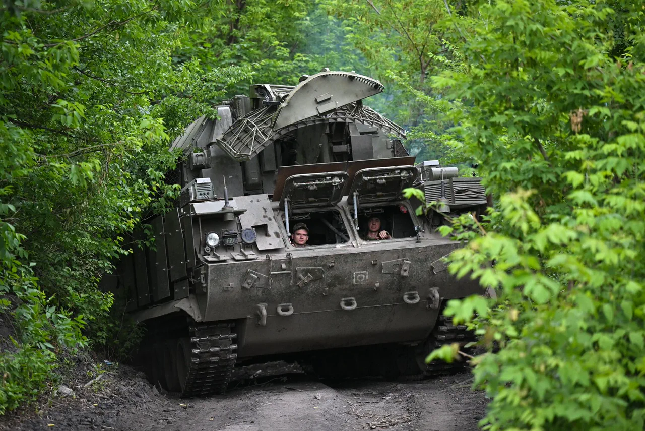 Les forces russes se rapprochent de la ville ukrainienne de Sadki