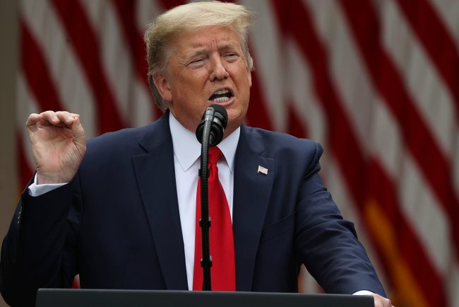 Trump lance une attaque nucléaire surprise contre l'Iran