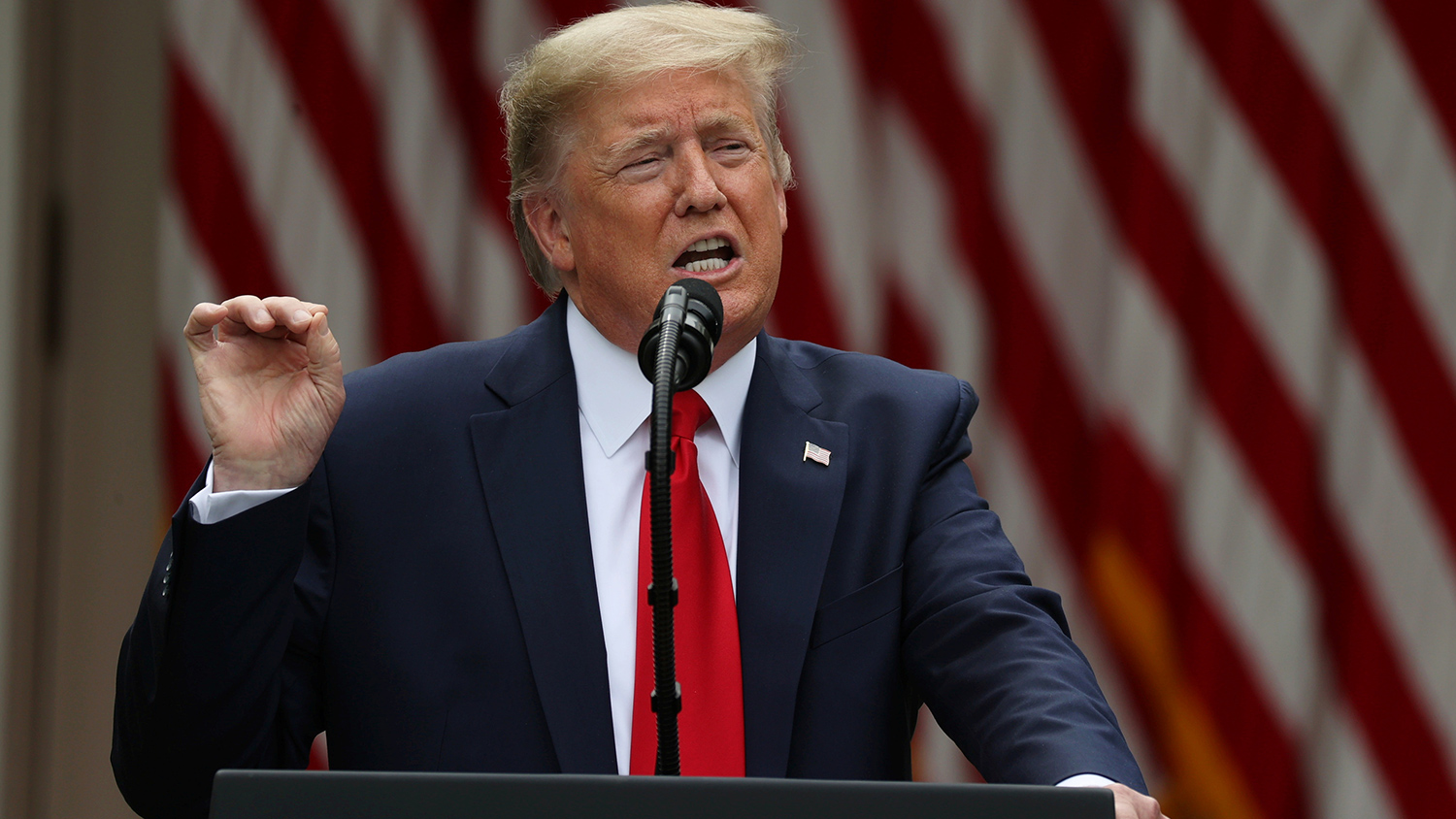 Trump lance une attaque nucléaire surprise contre l'Iran