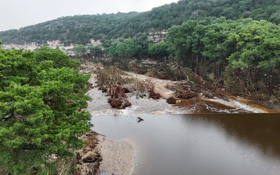 161 personnes portées disparues après les inondations au Texas